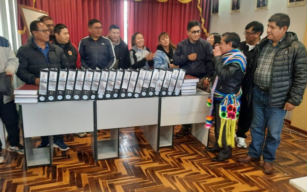 Congresista Raúl Huamán se reunió con autoridades y Comisión de Licenciamiento